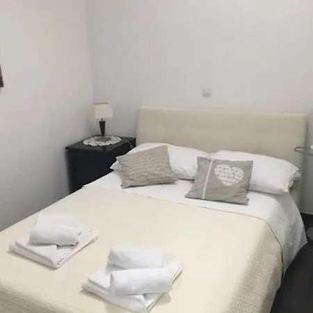 4b Apartment