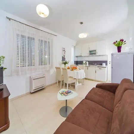Apartment 4b *